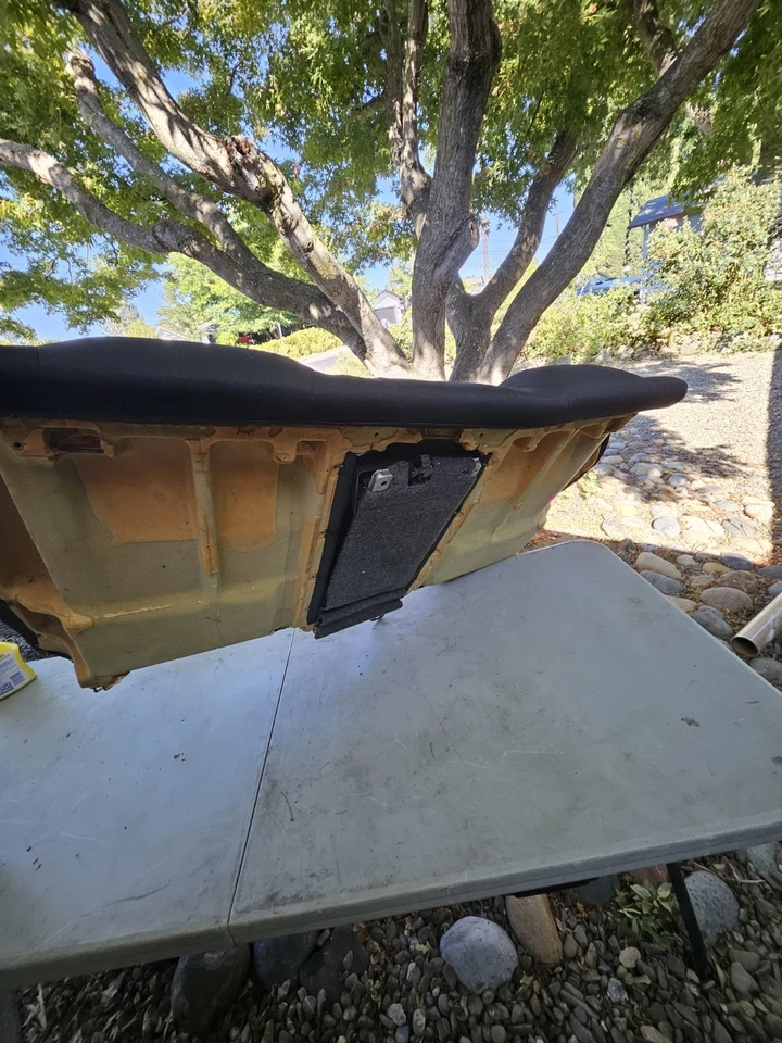 Subaru Impreza RS WRX 2004-2007 sedán asiento inferior trasero tela negra Foto 4 de 4