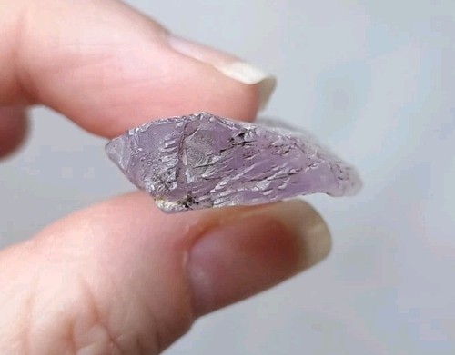 Clear Pink Hue Kunzite Crystal Unpolished Healing Gemstone Mineral Untreated (K) - Foto 8 di 8