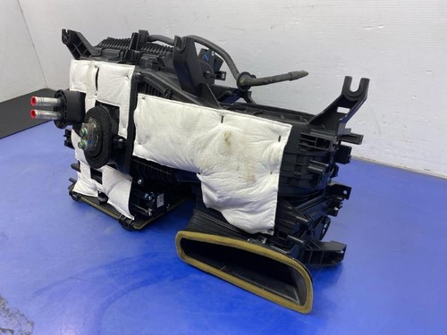 2022 - 2023 HYUNDAI SANTA CRUZ HEATER EVAPORATOR BLOWER MOTOR HOUSING 95460G8300 - Picture 8 of 19