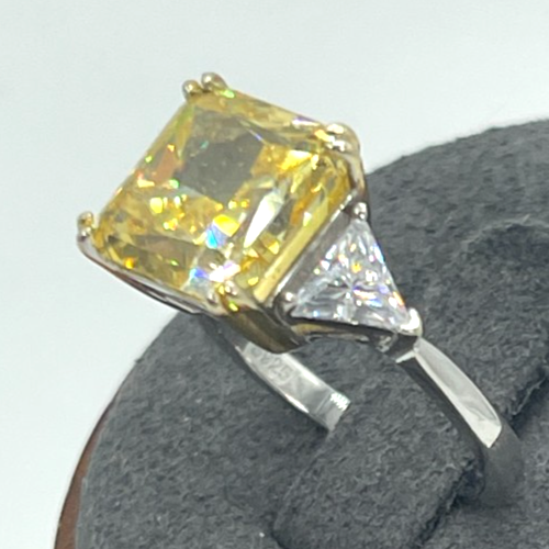 Ring 925 Silver 10 mm Yellow Cushion Cut Topaz w/Clear Crystal Accents Size 6 - Picture 6 of 13