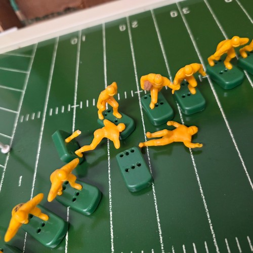 Vintage Tudor Tru Action Electric Football Game Set AS IS - Picture 4 of 17