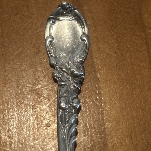 Vintage Sterling Silver Berry Spoon. Floral Pattern. 6.25 Inch. - Picture 2 of 7