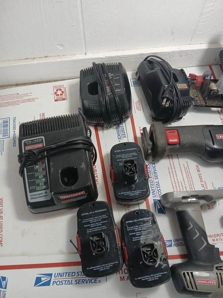 Craftsman 19.2 V Tool Lot Reciprocating Saw Drill Circular Saw Battery Tested - Image 3 of 4