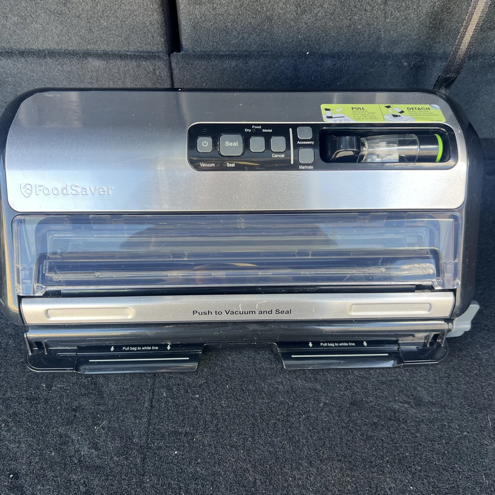 FoodSaver FM5200 Series 2-in-1 Vacuum Sealing System Food Preservation