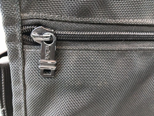 Tumi Maletín Mensajero Bolso para Laptop Negro Nylon Balístico Modelo 267903 - Imagen 8 de 24