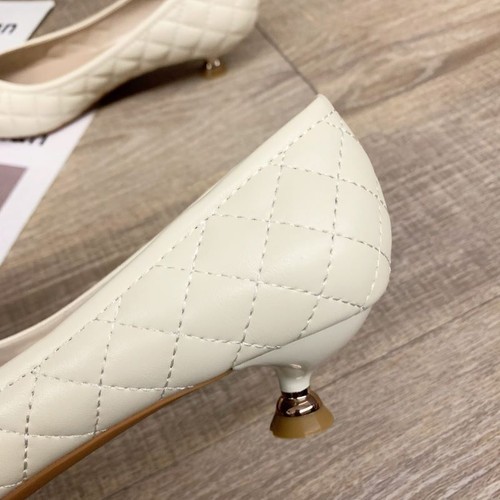 Damenschuhe elegante Schleife spitz zulaufend Kunstleder Kätzchen niedrige Absätze Slipper Pumps - Bild 8 von 15