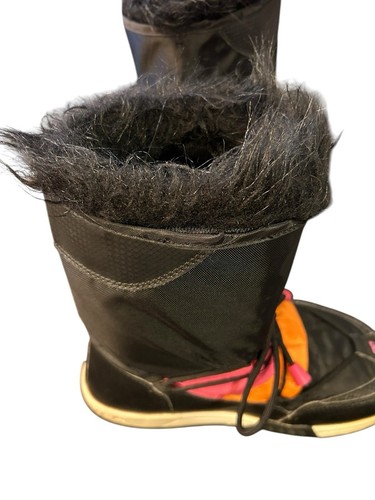 De Colección DC Zapatos Invierno Imitación Piel Borde Nieve Luna Lodge Botas Mujeres Talla 8 Rosa Negro - Imagen 5 de 17