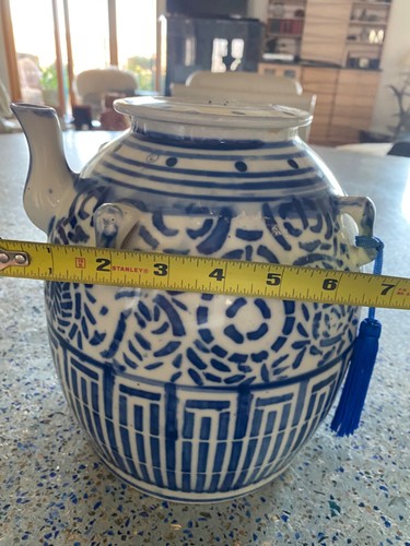 Vintage Chinese 9”Qianlong Nian Zhi Blue & White Porcelain Large Wedding Teapot - Picture 17 of 23