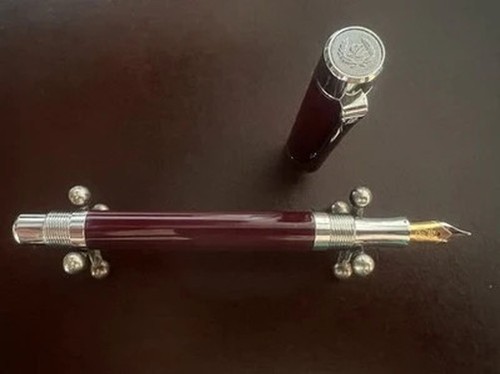 Laban Fountain Pen Britannia Bordeaux Lacquer New NOS - Picture 7 of 13