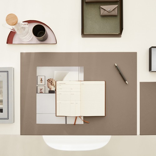 Svuotatasche in Acciaio Nero Opaco e Cuoio Grigio Tortora - Design Moderno - Foto 5 di 5