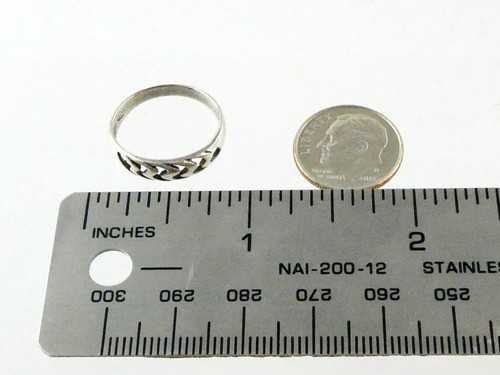 Vintage Sterling Silver Ridged Design Openwork Ring 925 Size 6.5 Weighs 1.6g - Picture 8 of 10