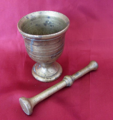 19C. ANTIQUE APOTHECARY MINI BRONZE MORTAR & PESTLE - Picture 2 of 11