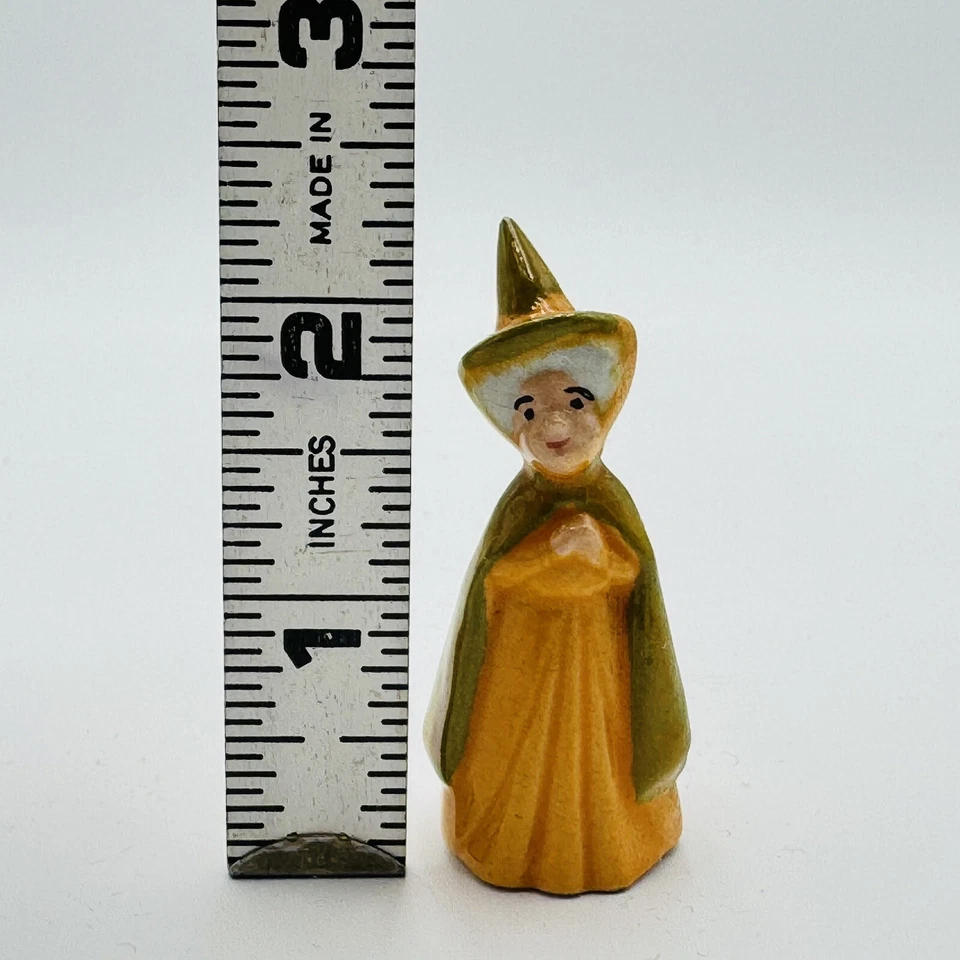 Hagen Renaker Disney Bella Durmiente Fauna Estatuilla Hada Madrina RARA Foto 2 de 4