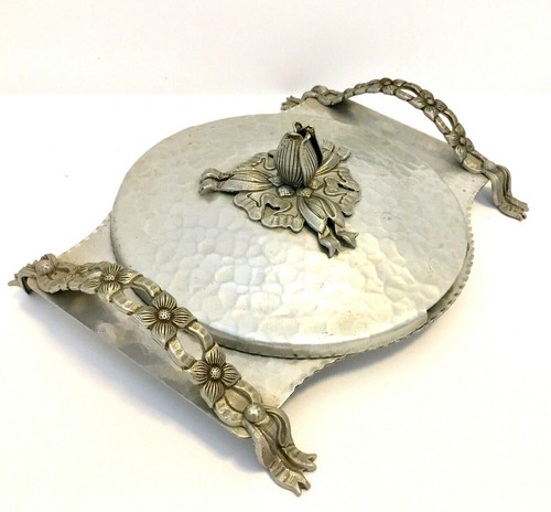 Vintage Rodney Kent Hammered Aluminum Serving Tray with Round Lid - Picture 4 of 9