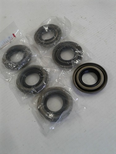 Jeep Late 1960's & 1970's CJ5 Pinion Seal Part # 998092 (Set of 6) - Picture 3 of 6