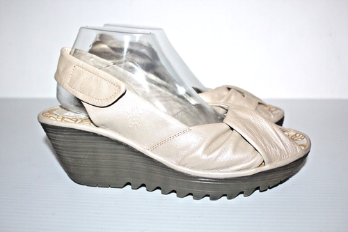 Fly London EU 40 US 9 9.5 Champagne Beige Yakin Leather Wedge Slingback Sandals - Picture 8 of 17