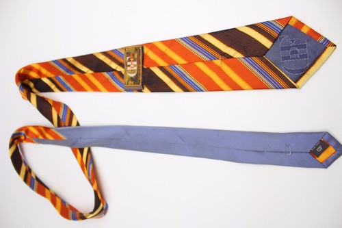 475   )   CHF DENIM  MEN'S TIE   100% SILK MADE IN  CHINA - Picture 3 of 4