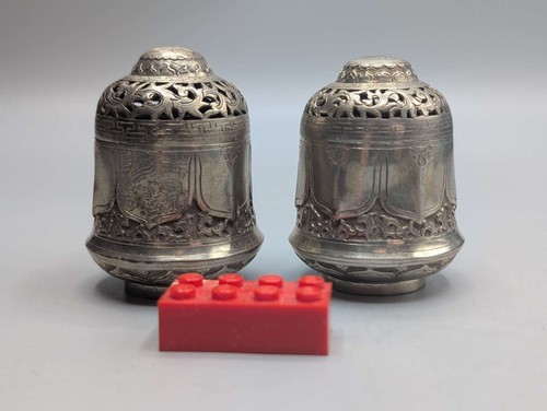 Chinese export silver salt and pepper shakers with qilin and phoenix, early 20th - Picture 17 of 18