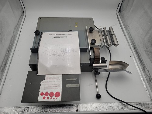 Rhin-O-Tuff Modell EZIN Bindemaschine mit Spuleneinsatz (SB10)