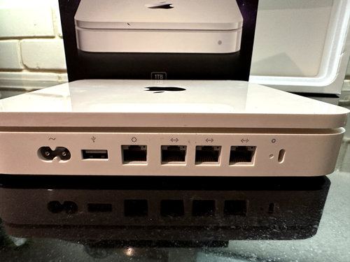 Apple AirPort Time Capsule 1TB Wifi Router A1355 3rd Generation Dual Band MC343 - Afbeelding 2 van 7