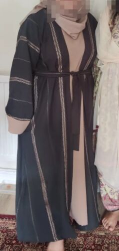 3 Peice Leaf Abaya Emerald Green & Slip Dress Beige Size 56 Petite Length - Picture 3 of 8