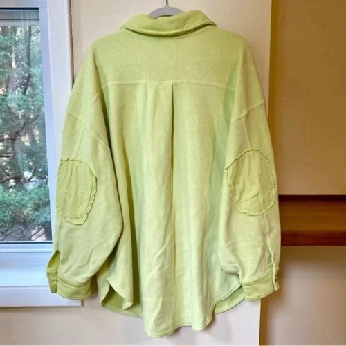 Chaqueta Free People Rubí Cazadora Gran Tamaño Polar en Verde Claro Amarillo Talla Mediana - Imagen 6 de 8