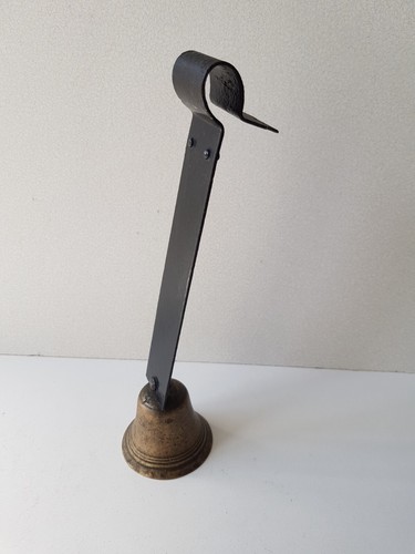 Ancienne cloche à suspendre / cloche d'entrée ou autre (cloche 4,5cm) - Foto 1 di 6