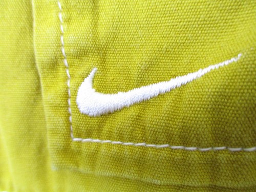 Vintage Nike Shorts Women L Wheat Gold Pockets Cotton 4" Inseam High Rise Swoosh - Picture 3 of 15