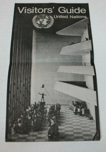 UNITED NATIONS UN Visitors Guide Booklet - New York, NY Vintage 1982  - Picture 1 of 3
