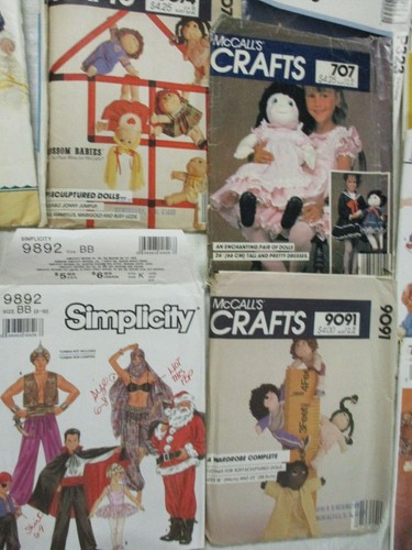 Lote Mixto Vintage de 34 Patrones de Costura Parche de Col, Barbie, Artesanía, Adulto - Imagen 6 de 11