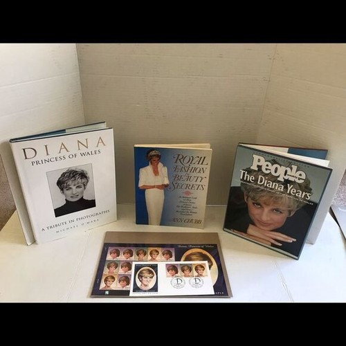 Collection de livres et timbres Princesse Diane