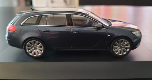 Opel Insignia A Sports Tourer Vfl - Dunkelblau - Schuco - 1:43 - Bild 7 von 10
