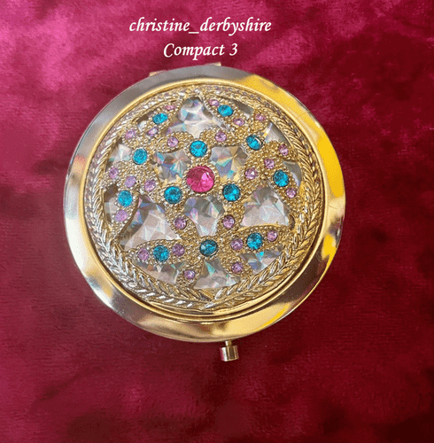 GILT DOMED FILIGREE CRYSTALS MIRROR COMPACT FOR MAKE UP HANDBAGS CHRISTMAS ETC 1 - Picture 3 of 4