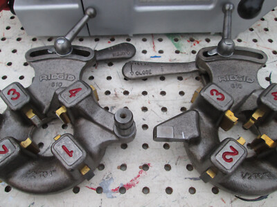 RIDGID 1210 Pipe Threader with two (2) Die Head & Dies RIDGID 1210 Pipe Threader with two (2) Die Head & Dies