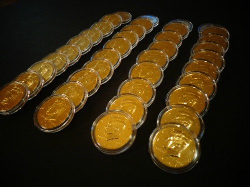 LOT OF 3* 24 KT GOLD PLATED JF KENNEDY HALF DOLLAR COIN SET -AIR TIGHT CAPSULE - Picture 7 of 10