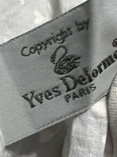 Yves Delorme Gray & White Vine Floral Print Pillow Sham Scalloped Light Gray STD - Picture 6 of 7