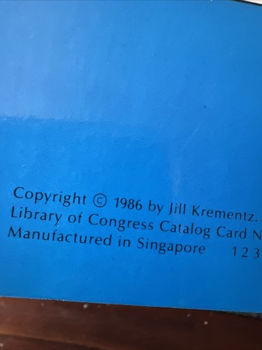 Jamie Goes on an Airplane Hardcover Jill Krementz Pan Am Airways Mickey Mouse - Picture 17 of 18