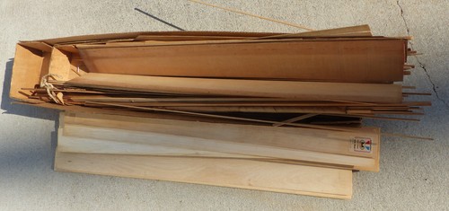 Grande scatola vintage NOS legno di balsa, fogli e stringhe - Foto 4 di 12