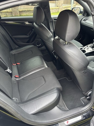 Audi A4 2.0TDI Black Edition - Picture 12 of 18