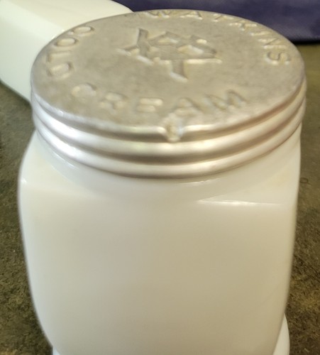 Tarro de crema fría Watkins Art Deco vidrio de leche lata tapa de aluminio + 1 hecho en EE. UU. - Imagen 6 de 12