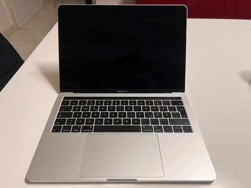 Apple MacBook Pro 13" (2016) Touch Bar -  i5 2,9 GHz - 8GB - 256 GB SSD - QWERTZ - Bild 2 von 12