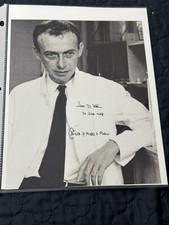 JAMES D WATSON Signed Autograph 8x10 Photo DO...