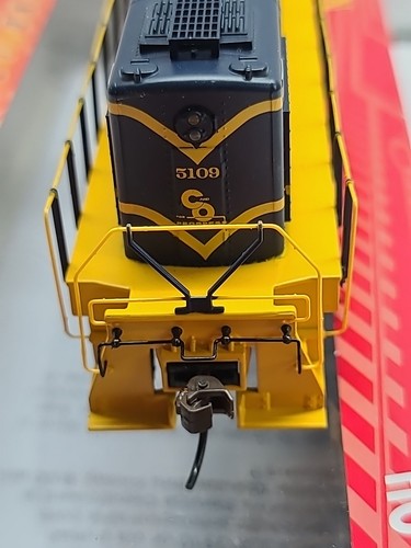 Bachmann 63214 HO Scale S4 Diesel Switcher Chesapeake & Ohio 5109 DCC & Sound - Picture 6 of 18