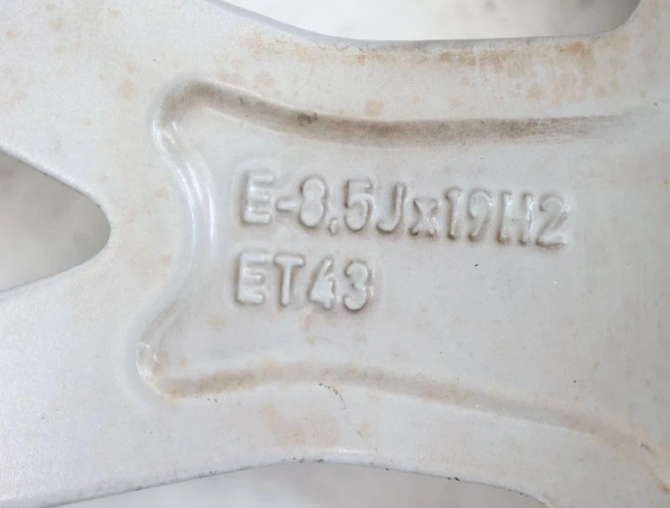 Alloy Wheel Rim Front Left 8.5x19 ET43 Audi A6 Avant C7 4G9601025R 02-2017 - Image 4 of 4