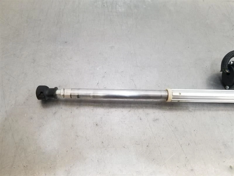 Amortiguador Lincoln MKZ 20 2020 escotilla elevación eléctrica Foto 3 de 4