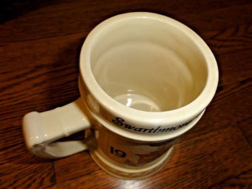 Taza de café Swarthmore College Fraternity 1949 de colección - pájaro estampado - Imagen 8 de 11