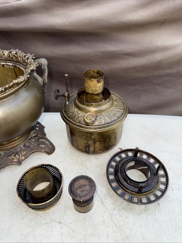 Antique B & H Metal Oil Lamp Ornate 11” Tall. W/ The Parker Burner . No Chimney - Picture 23 of 23