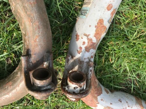 Early Jaguar XJS V12 Over Axle Exhaust Pipes. XJS Overaxle Pipes new old stock - Picture 2 of 10