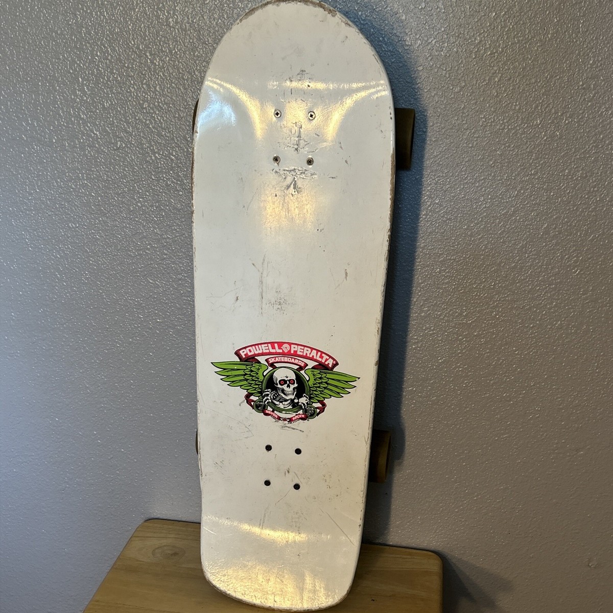 Powell Peralta Ripper White Pink 2020 Reissue Old School Powell Peralta Ripper White Pink 2020 Reissue Old School