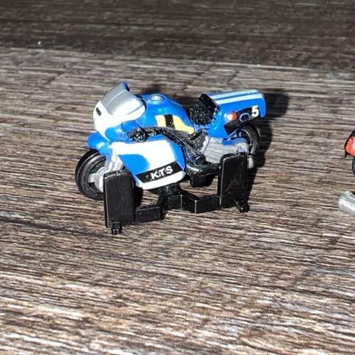 Micro Machines Lot: Motorcycles - Kawasaki Eliminator & Suzuki GSX-R1100 + Bonus - Picture 2 of 10